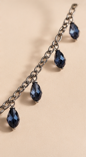 CRYSTAL CLUTCH - chain detail