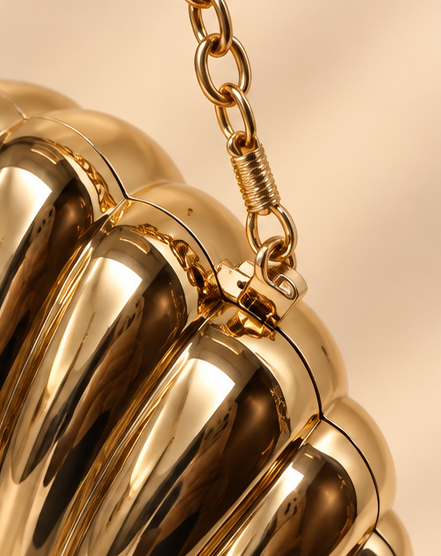 SHELL BAG - hardware detail